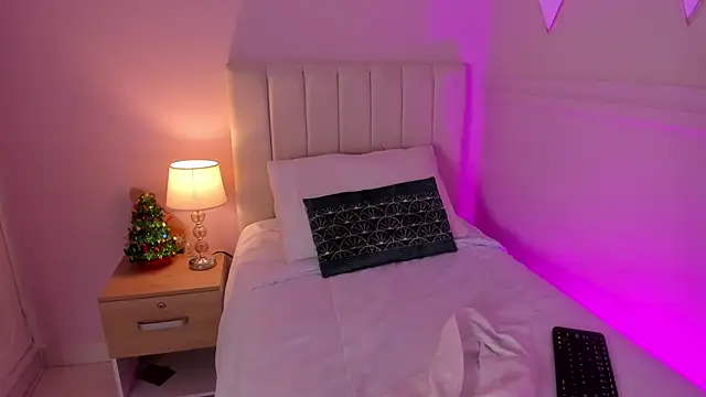  angela x online show from 12/21/24, 06:02