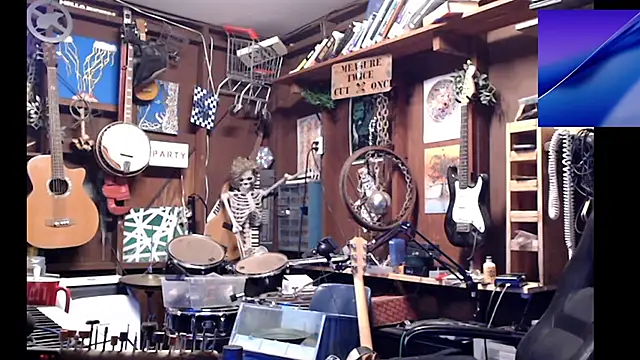 itsjameswebbscope online show from 10/01/25, 06:52