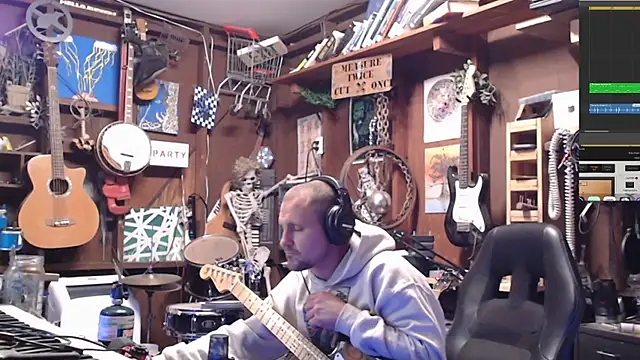 itsjameswebbscope online show from 10/05/25, 12:14