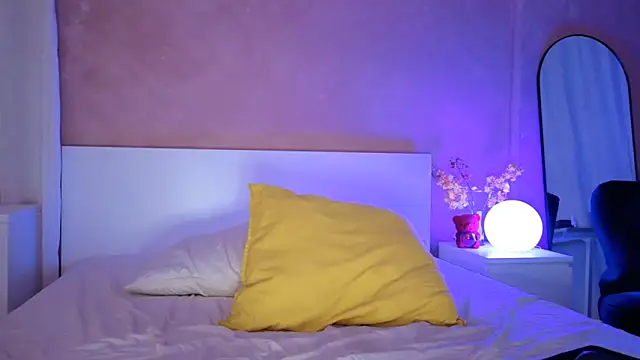 NaughtyMe online show from 12/19/25, 11:23