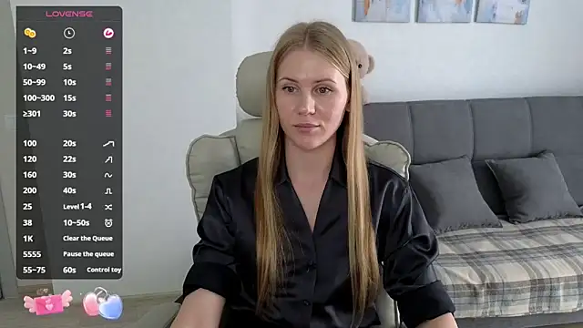 Snapshot of IsabelAllen chatting on 03/11/26, 09:59 IsabelAllen online show from 03/11/26, 09:59