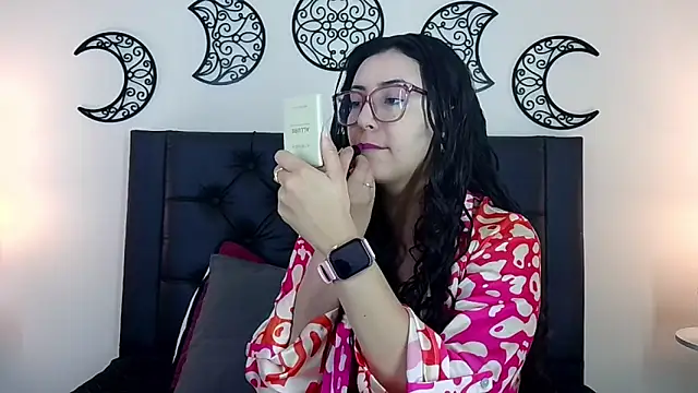 Snapshot of EvoletFMK chatting on 02/02/26, 05:44 EvoletFMK online show from 02/02/26, 05:44