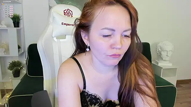 VanessaSmuth online show from 03/11/25, 08:09