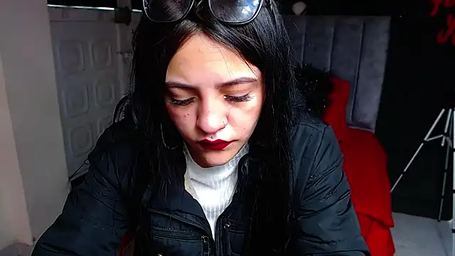 Violettasquirt online show from 03/20/26, 01:38