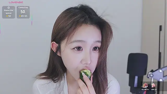 Hazel-11 online show from 02/19/25, 01:50