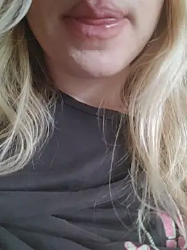 Linda 999 online show from 03/02/25, 12:54