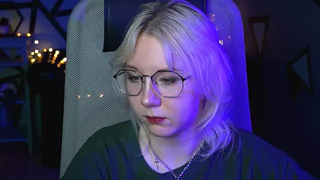 NancyMartinez online show from 03/06/25, 08:19