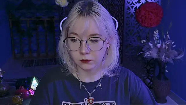 NancyMartinez online show from 03/22/25, 04:56