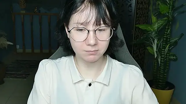 NancyMartinez online show from 11/03/25, 09:10