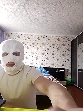 Snapshot of red_red00 chatting on 03/14/25, 11:45 red red00 online show from 03/14/25, 11:45