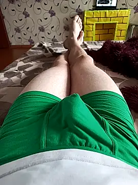 Snapshot of red_red00 chatting on 03/18/25, 10:14 red red00 online show from 03/18/25, 10:14