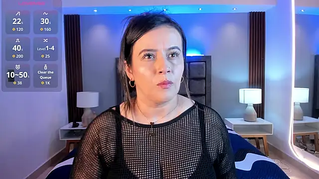 Susann Ross online show from 09/15/25, 10:48