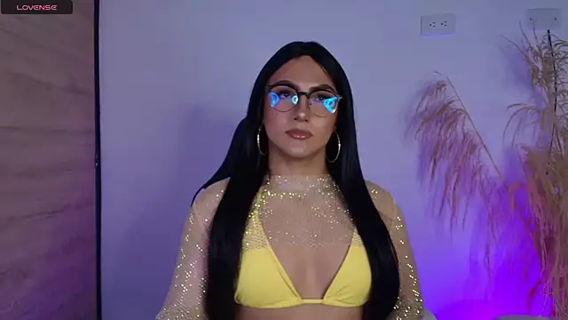 -Sofii  online show from 04/14/26, 05:52