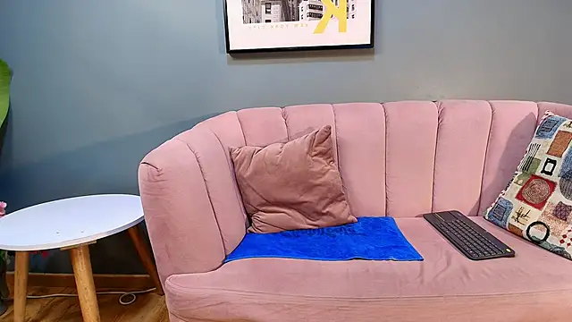 Snapshot of Mark_Evans1_ chatting on 12/14/24, 02:31 Mark Evans1  online show from 12/14/24, 02:31