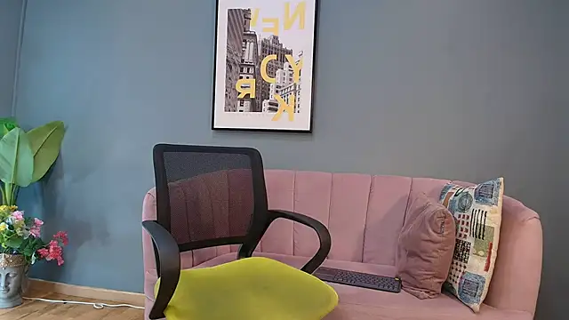 Snapshot of Mark_Evans1_ chatting on 12/21/24, 05:51 Mark Evans1  online show from 12/21/24, 05:51