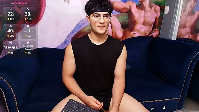 Snapshot of Mark_Evans1_ chatting on 02/25/25, 07:47 Mark Evans1  online show from 02/25/25, 07:47