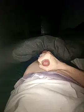 Snapshot of SoloExploder101 chatting on 12/27/24, 11:06 SoloExploder101 online show from 12/27/24, 11:06