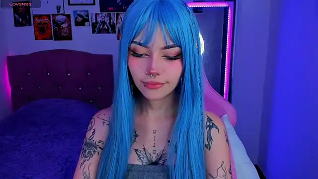 adri tom44 online show from 03/03/25, 02:58