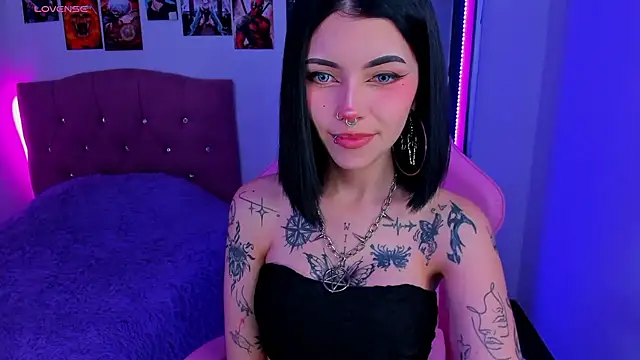 adri tom44 online show from 03/05/25, 02:46