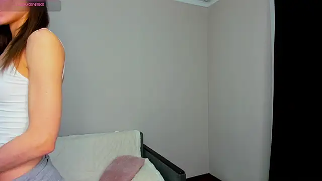 Snapshot of -Sacura- chatting on 10/07/25, 03:31 -Sacura- online show from 10/07/25, 03:31