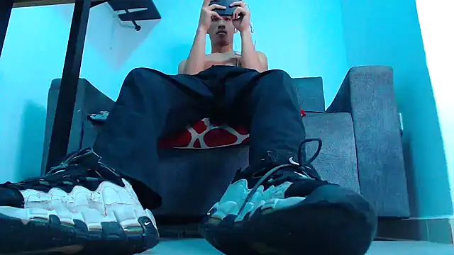 mastersmits online show from 11/12/25, 02:23