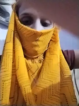 Poojashrma33 online show from 07/14/26, 04:45