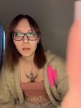 TheRealNyxa online show from 04/18/26, 05:50