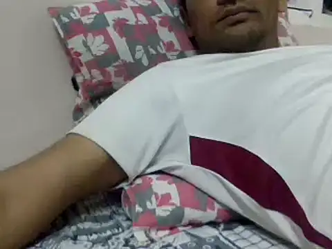 NiceBoy9099 online show from 12/12/24, 06:21