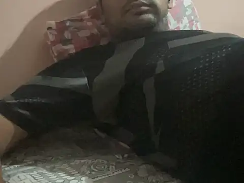 NiceBoy9099 online show from 10/18/25, 05:03