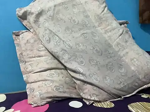 NiceBoy9099 online show from 02/01/26, 05:22