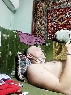 Pineapple04 online show from 02/22/25, 04:40