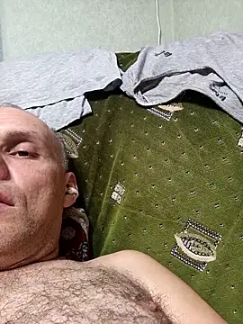 Pineapple04 online show from 09/25/25, 05:05