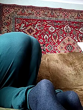 Pineapple04 online show from 10/09/25, 08:12