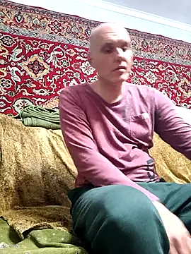 Pineapple04 online show from 10/29/25, 02:30