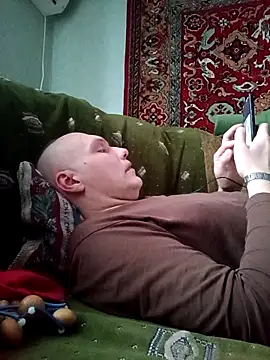 Pineapple04 online show from 02/15/26, 05:15