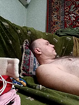 Pineapple04 online show from 04/05/26, 08:17