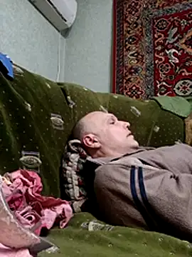 Pineapple04 online show from 04/22/26, 08:21