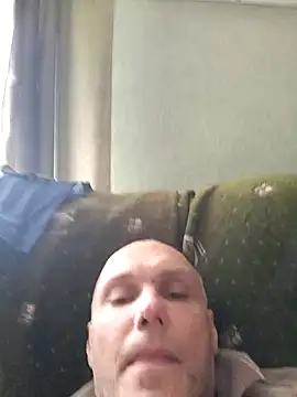 Pineapple04 online show from 04/23/26, 10:14