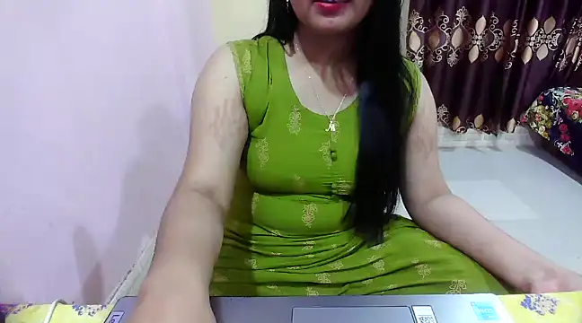 LovelyRose69 online show from 12/04/24, 04:38