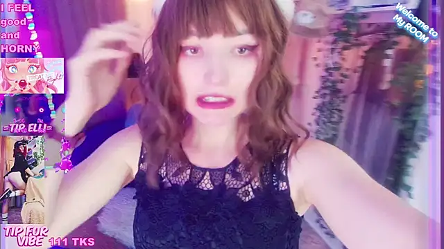 Snapshot of Toxic_Ellies chatting on 12/06/24, 11:00 Toxic Ellies online show from 12/06/24, 11:00