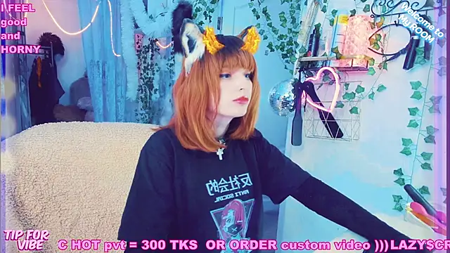 Snapshot of Toxic_Ellies chatting on 12/29/24, 12:34 Toxic Ellies online show from 12/29/24, 12:34