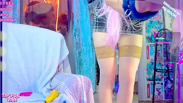 Snapshot of Toxic_Ellies chatting on 01/12/25, 02:52 Toxic Ellies online show from 01/12/25, 02:52