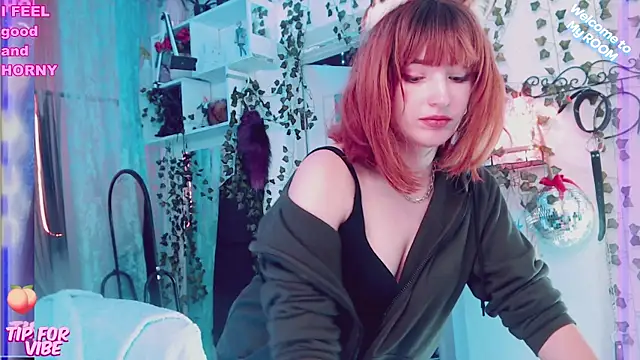 Snapshot of Toxic_Ellies chatting on 01/25/25, 06:34 Toxic Ellies online show from 01/25/25, 06:34