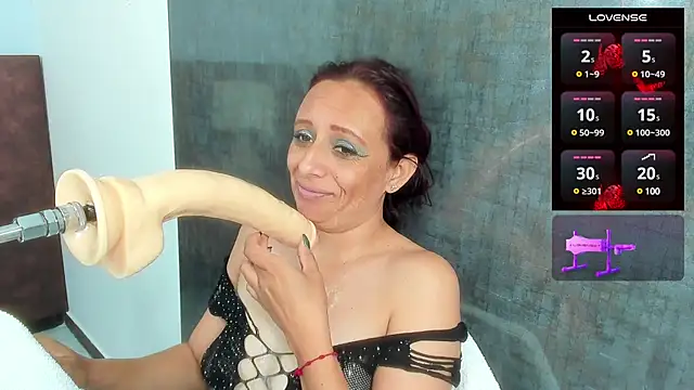 Issys milf online show from 02/13/25, 03:24