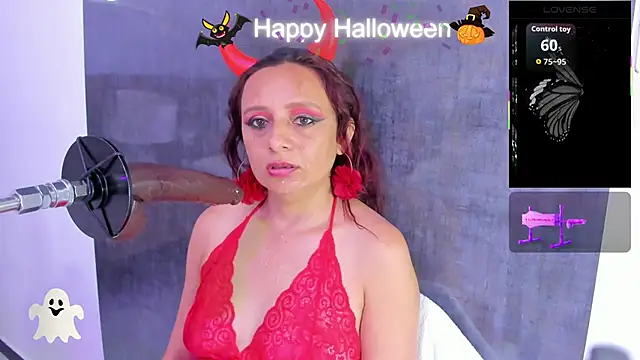 Issys milf online show from 10/31/25, 12:17