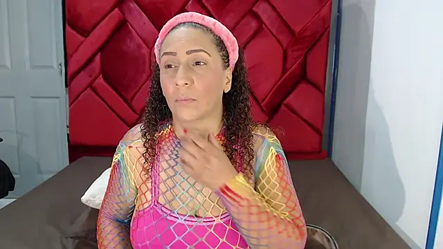 EvaMills1 online show from 02/08/25, 01:22