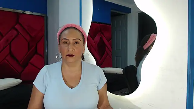 EvaMills1 online show from 02/26/25, 01:08