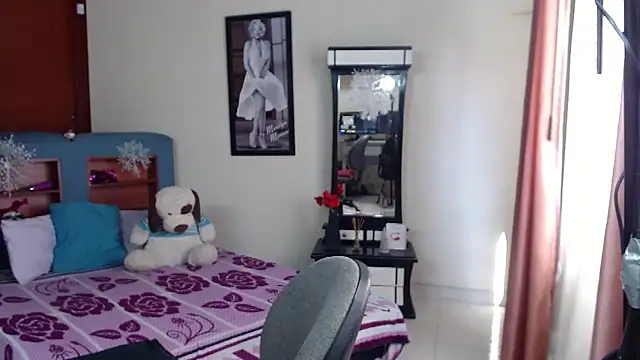 Snapshot of jeyloveebony chatting on 12/04/24, 01:53 jeyloveebony online show from 12/04/24, 01:53