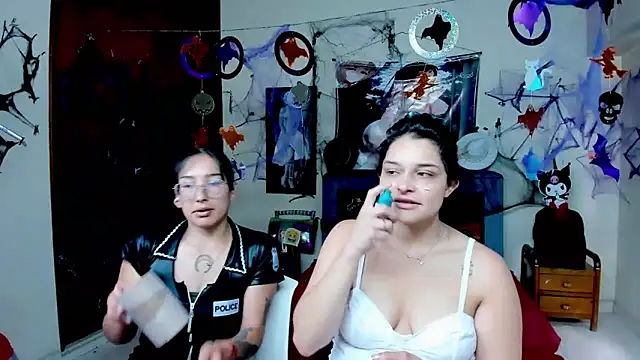 Snapshot of jeyloveebony chatting on 10/15/25, 01:33 jeyloveebony online show from 10/15/25, 01:33