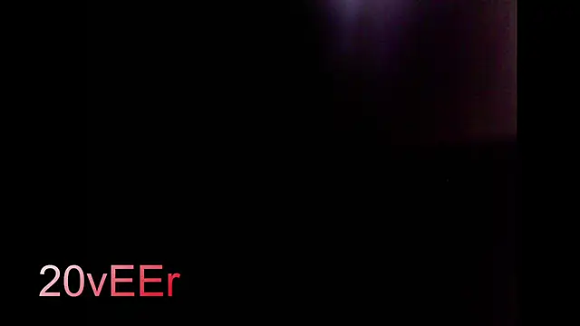 Snapshot of 20vEEr chatting on 09/10/25, 06:19 20vEEr online show from 09/10/25, 06:19